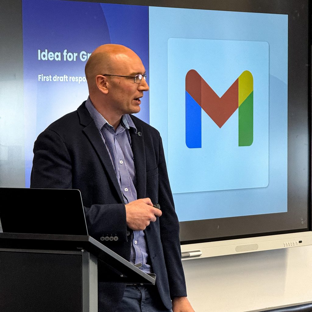 henry presenting at the ai games